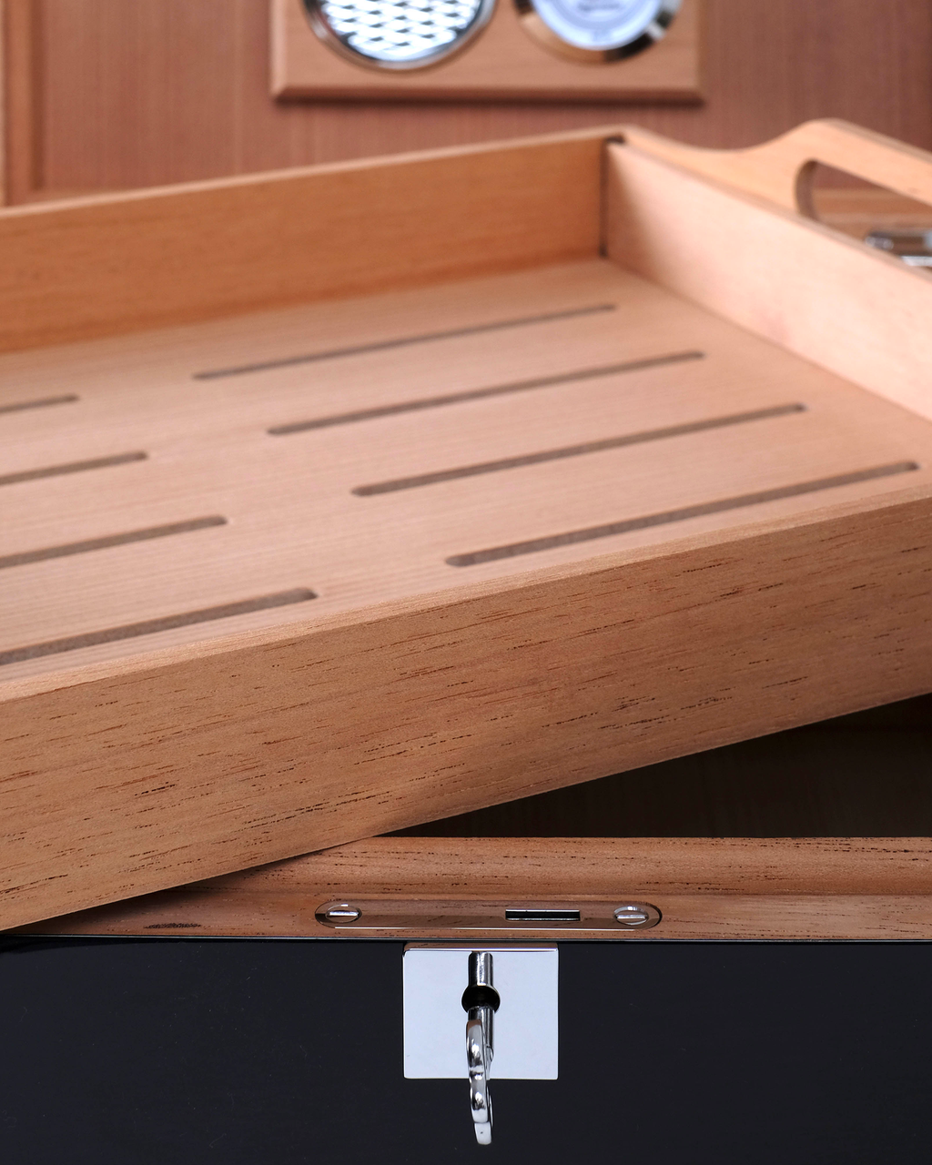 Cigar box