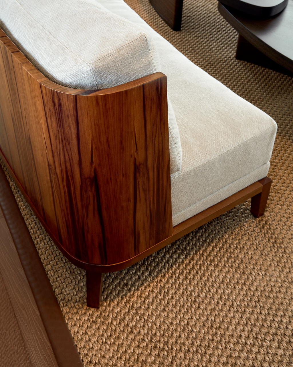 Aspre sofa