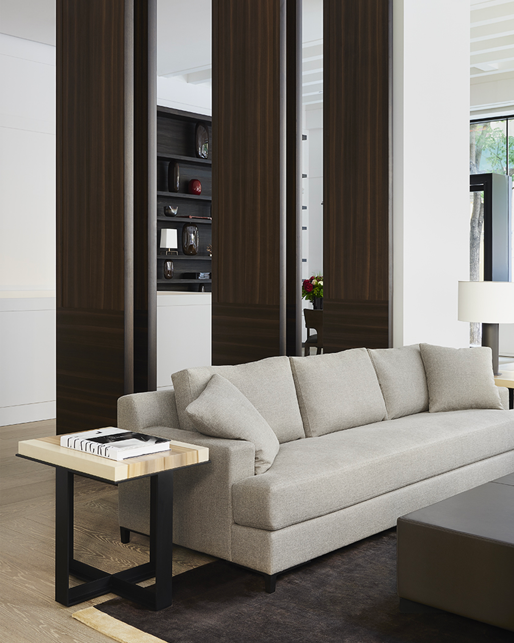 Léonard side table