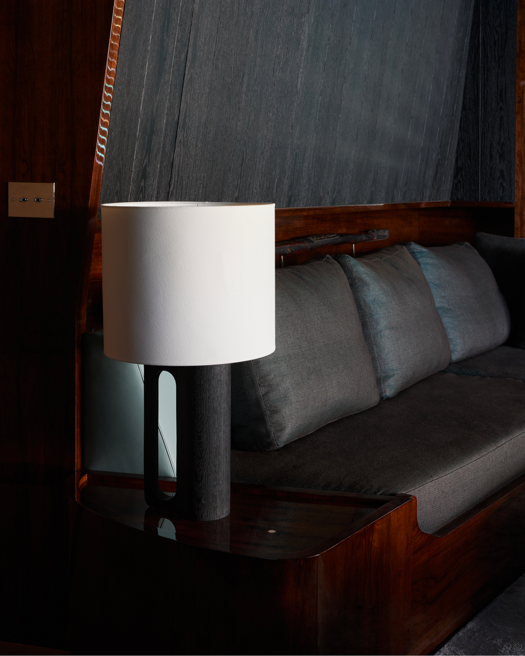 Prao table lamp